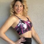 Top basic 1101'2  fucsia c/negro