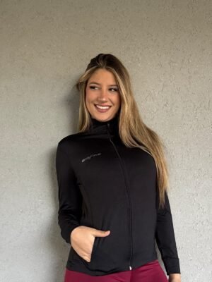 Campera Basic entallada 5042'3 negro frizada